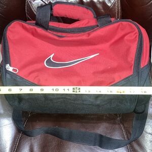 Nike duffel bag